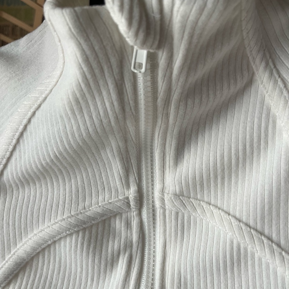 White Ribbed Cropped Jacket - Picture 6 of 8